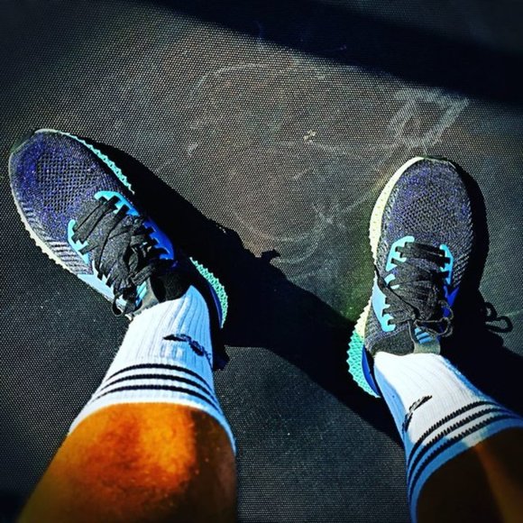 Adidas AlphaEdge 4D Men's Athletic Shoes, sz 10 - Picture 5 of 12